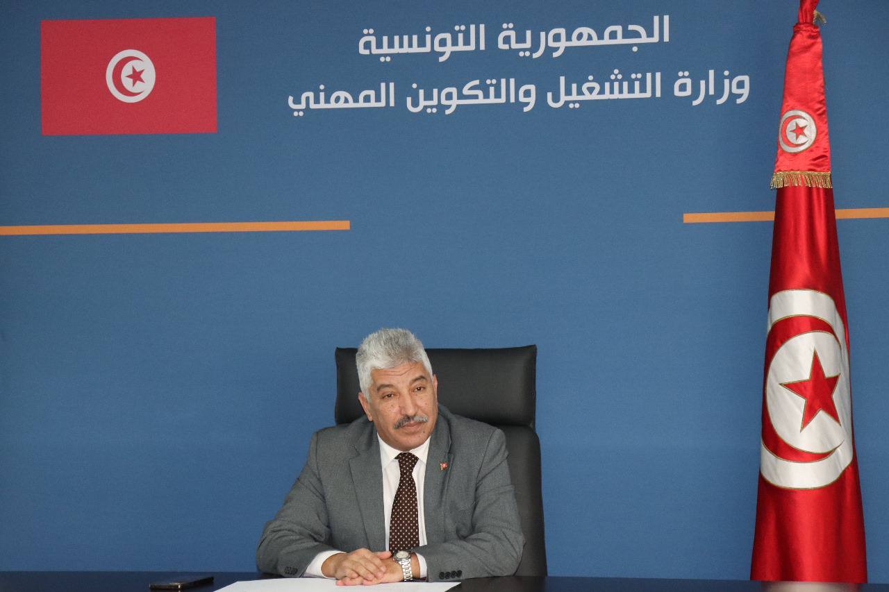 وزير التشغيل يوصي بتبسيط إجراءات تسجيل المُقبلين على مؤسسات الفرصة الجديدة