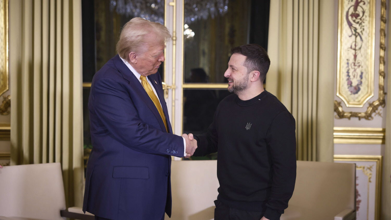 ترامب: زيلينسكي مستعدّ للتفاوض مع روسيا وللتوقيع على اتفاقية المعادن