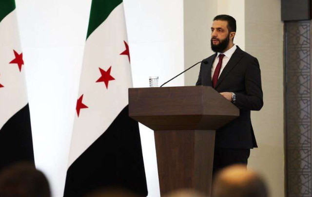 أحمد الشرع يدعو إلى "الحفاظ على الوحدة الوطنية والسلم الأهلي" في سوريا