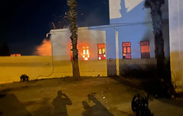 حريق بمكتبة معهد البقالطة بالمنستير: وزارة التربية تفتح بحثا إداريا وتؤكد الانطلاق في تنظيف وتهيئة الفضاء