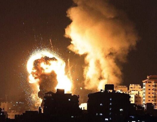 أكثر من 300 شهيد و مئات الجرحى في تجدد للقصف الإسرائيلي على قطاع غزة