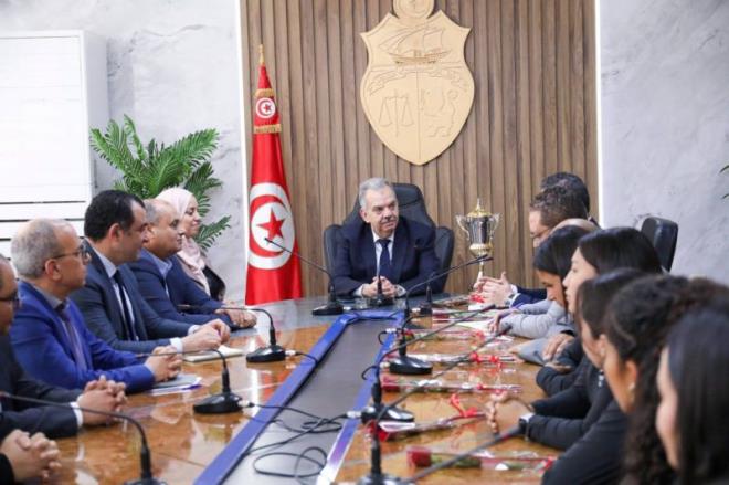 وزير الشباب والرياضة يكرّم سيدات المنتخب التونسي للرقبي المتوجات بكأس العرب