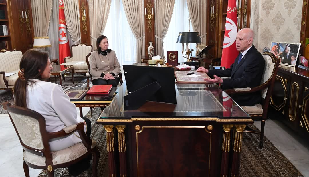 في لقائه  برئيسة الحكومة ووزيرة المالية : سعيد يطلع على التوازنات  المالية للدولة و ملف الأموال المصادرة ز