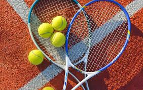 حل المكتب الجامعي للتنس