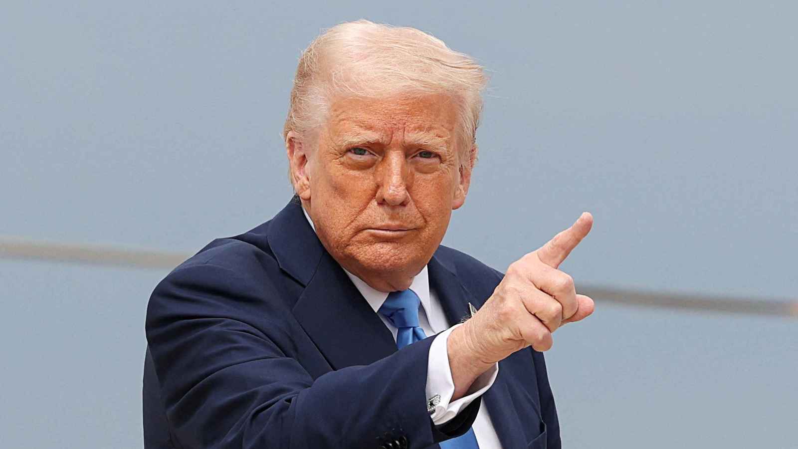 ترامب لا يستبعد ضمّ غرينلاند بالقوة العسكرية والدنمارك ترد