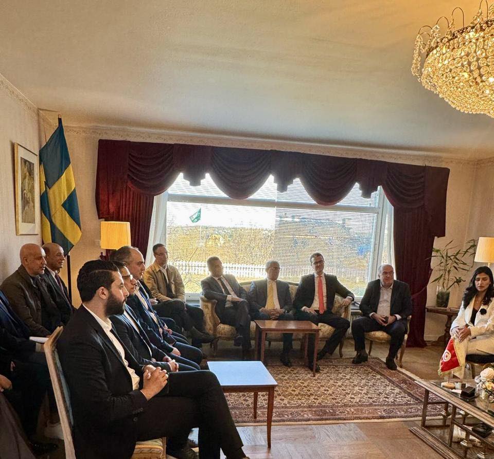 وزير الخارجية يدعو أفراد الجالية التونسية المقيمة بالسويد والدنمارك إلى التنظم في إطار جمعية تسهم في اندماج أفضل للتونسيين