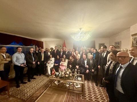 وزير الخارجية يدعو أفراد الجالية التونسية المقيمة بالسويد والدنمارك إلى التنظم في إطار جمعية تسهم في اندماج أفضل للتونسيين