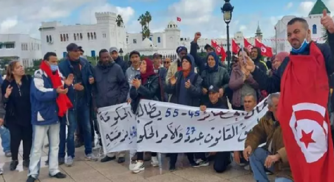 عمال الحضائر من الفئة العمرية 45 - 55 سنة يناشدون رئيس الجمهورية إصدار الأمر الترتيبي لترسميهم