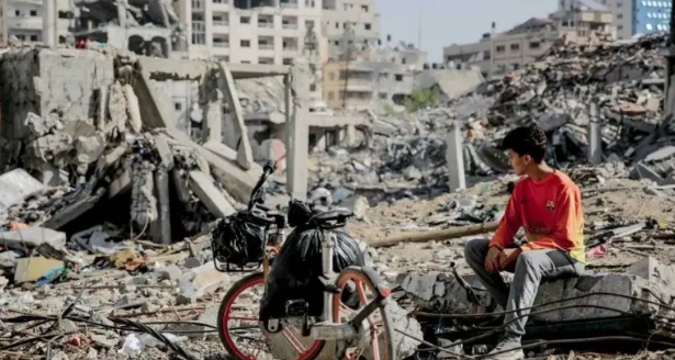 حماس : قصف مدرسة تؤوي نازحين جريمة وحشية جديدة  للاحتلال في غزة