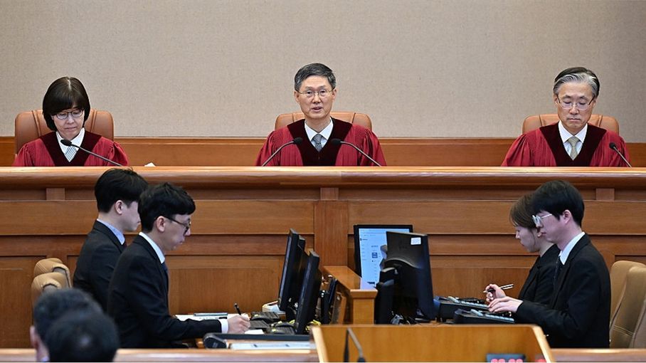 كوريا الجنوبية: المحكمة الدستورية تقضي بإقالة الرئيس يون سوك يول