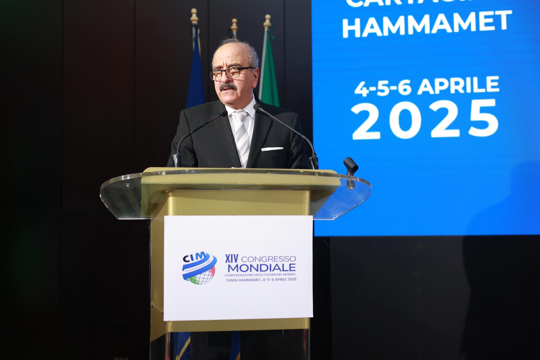 وزير الشؤون الخارجية يشيد بعلاقات الصداقة بين تونس وإيطاليا لدى افتتاحه المؤتمر الرابع عشر لكنفدرالية الايطاليين حول العالم