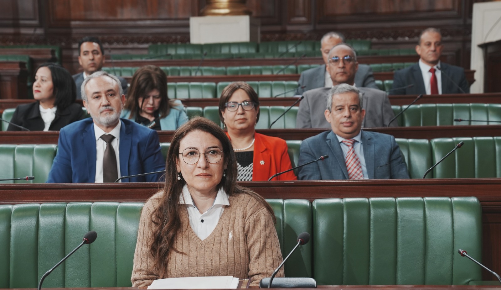 نواب البرلمان يثيرون أمام وزيرة المالية عديد المسائل ذات صبغة إقتصادية ومالية