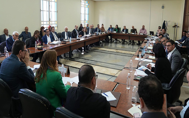 لجنة الصحة بالبرلمان تستمع إلى كنفدرالية المؤسسات المواطنة بخصوص مشروع قانون تنظيم عقود الشغل ومنع المناولة