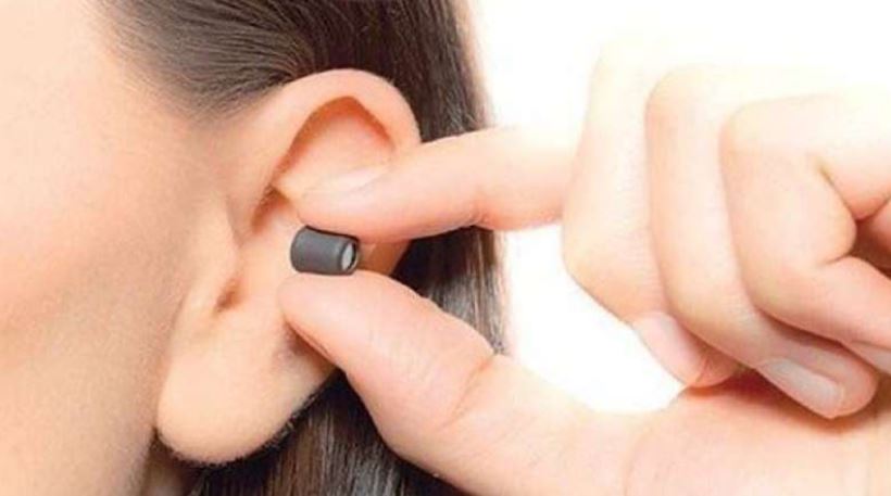 تفكيك شبكة مختصة في بيع أجهزة غش الكترونية لامتحانات وطنية في تونس العاصمة