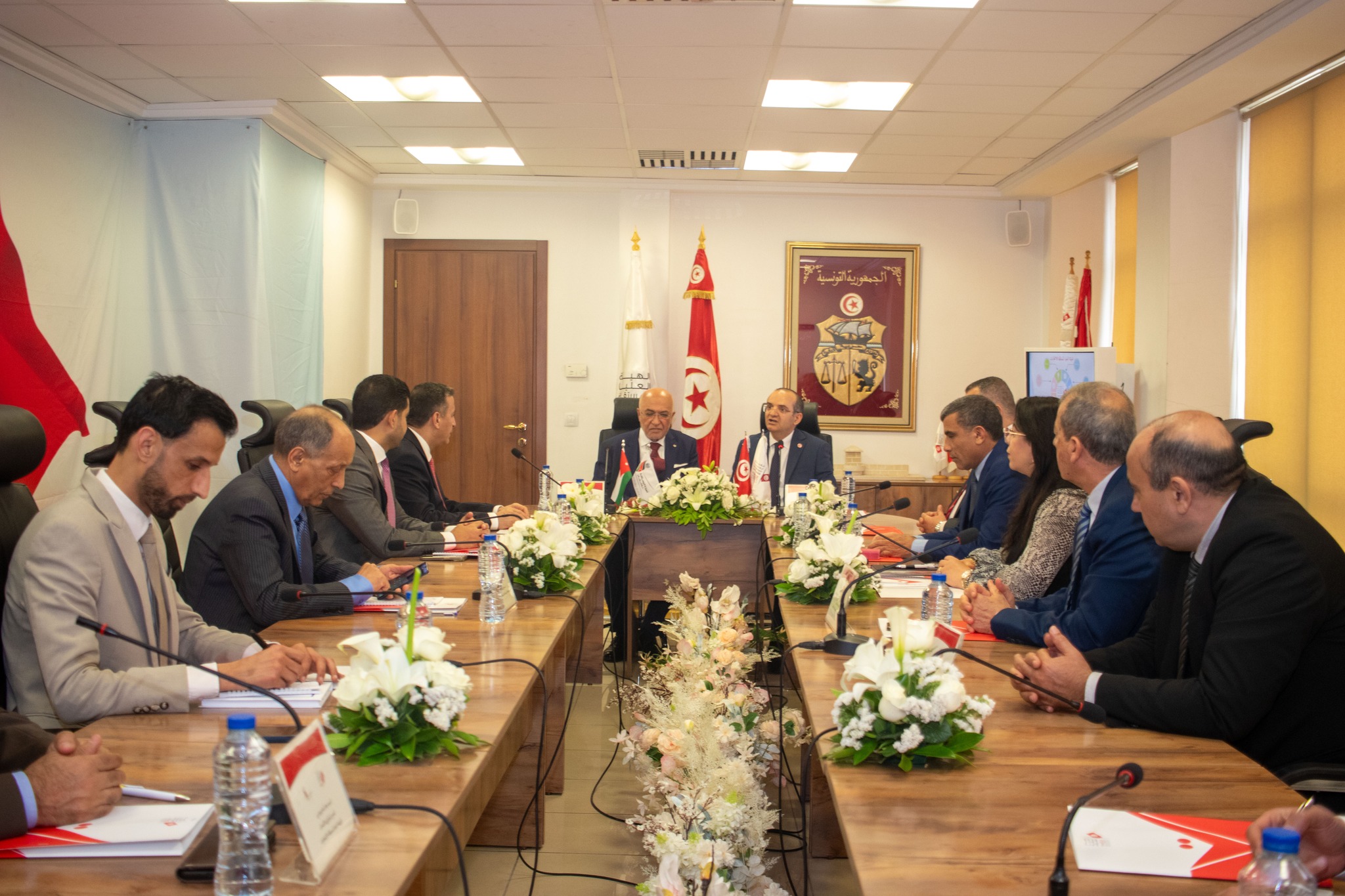 رئيس هيئة الانتخابات ونظيره الأردني يوقعان على مذكرة تفاهم وتعاون في عدد من المجالات