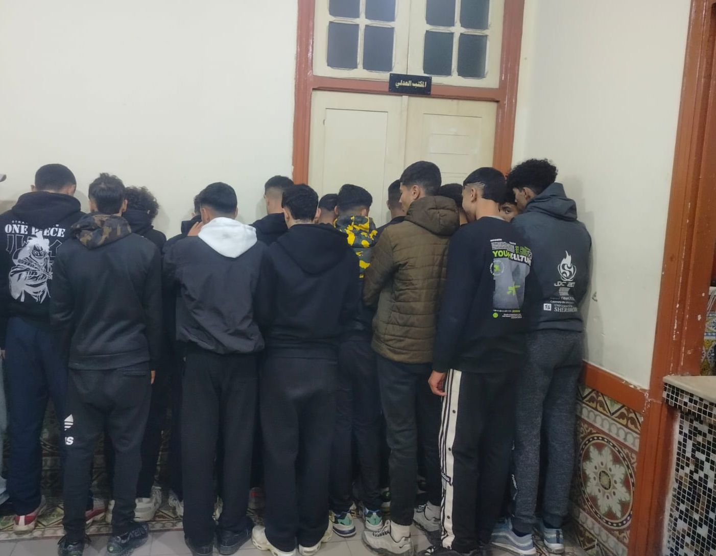 ميناء حلق الوادي: القبض على 15 شخصا منهم قصر حاولوا إجتياز الحدود خلسة