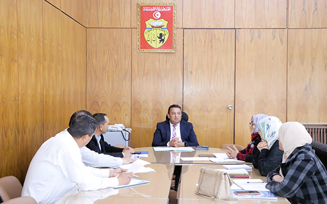 مدنين : جلسة افتتاحية لانطلاق اشغال اللجنة الجهوية للاحاطة بالشركات الاهلية