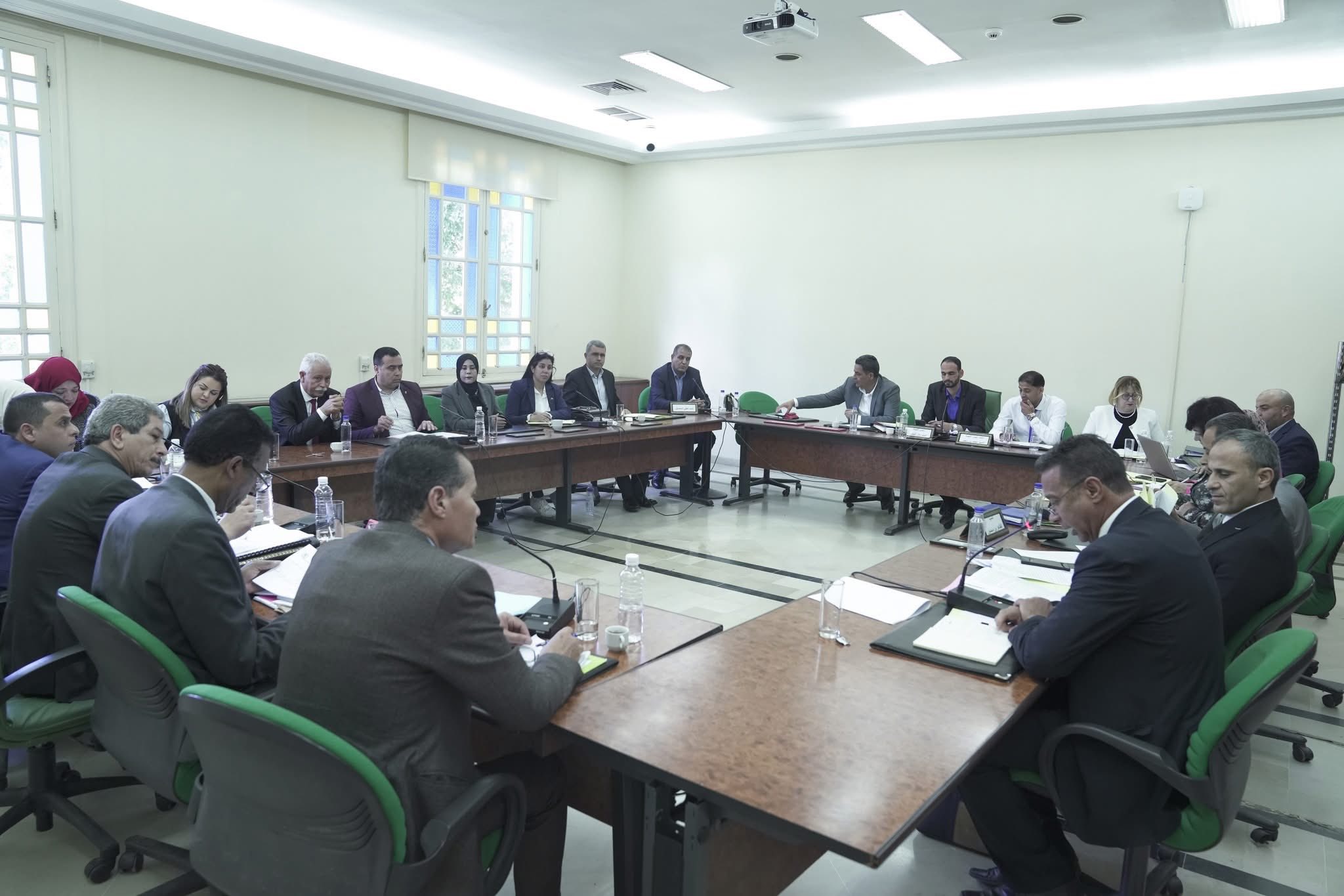 لجنة الفلاحة تعقد جلسة استماع حول مقترح القانون الأساسي المتعلّق بتنظيم التصرف في الأراضي الفلاحية الدولية