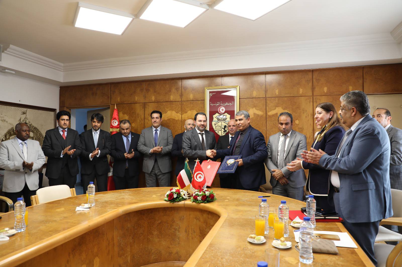 توقيع إتفاقية ثنائية في مجال النقل الجوي بين الجمهورية التونسية ودولة الكويت