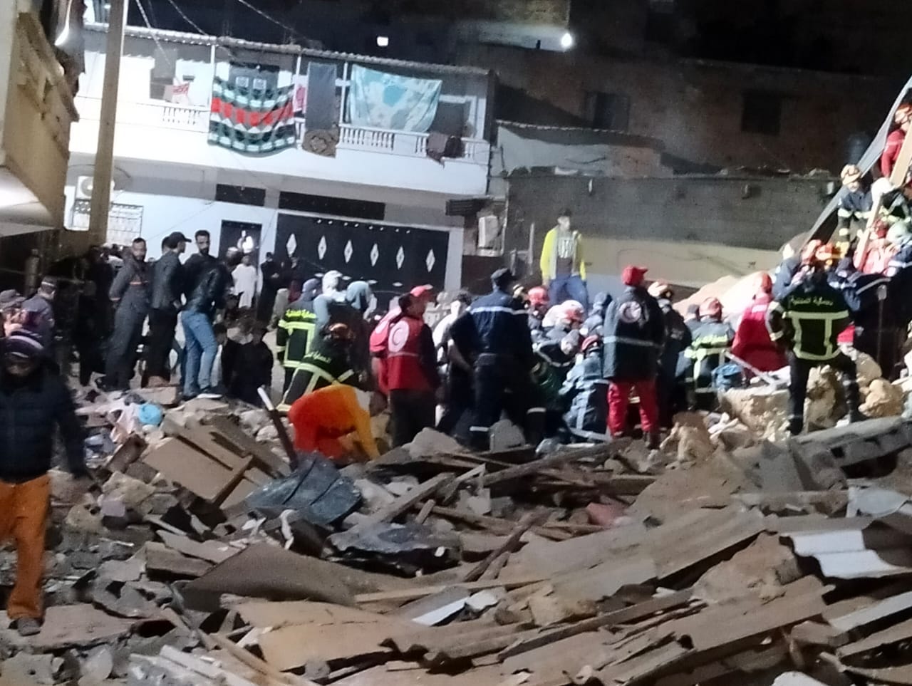 الجزائر: وفاة 4 أشخاص في حادث انزلاق تربة بوهران