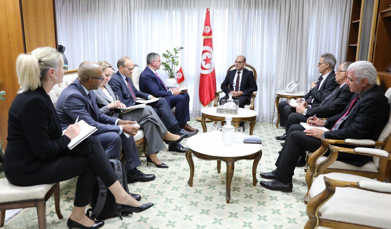 وزير التجهيز والإسكان يستقبل نائب رئيس البنك الأوروبي للاستثمار (BEI)