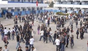 القيمون يحتجون ويطالبون بسنِّ قانون يجرم الاعتداء على المربين