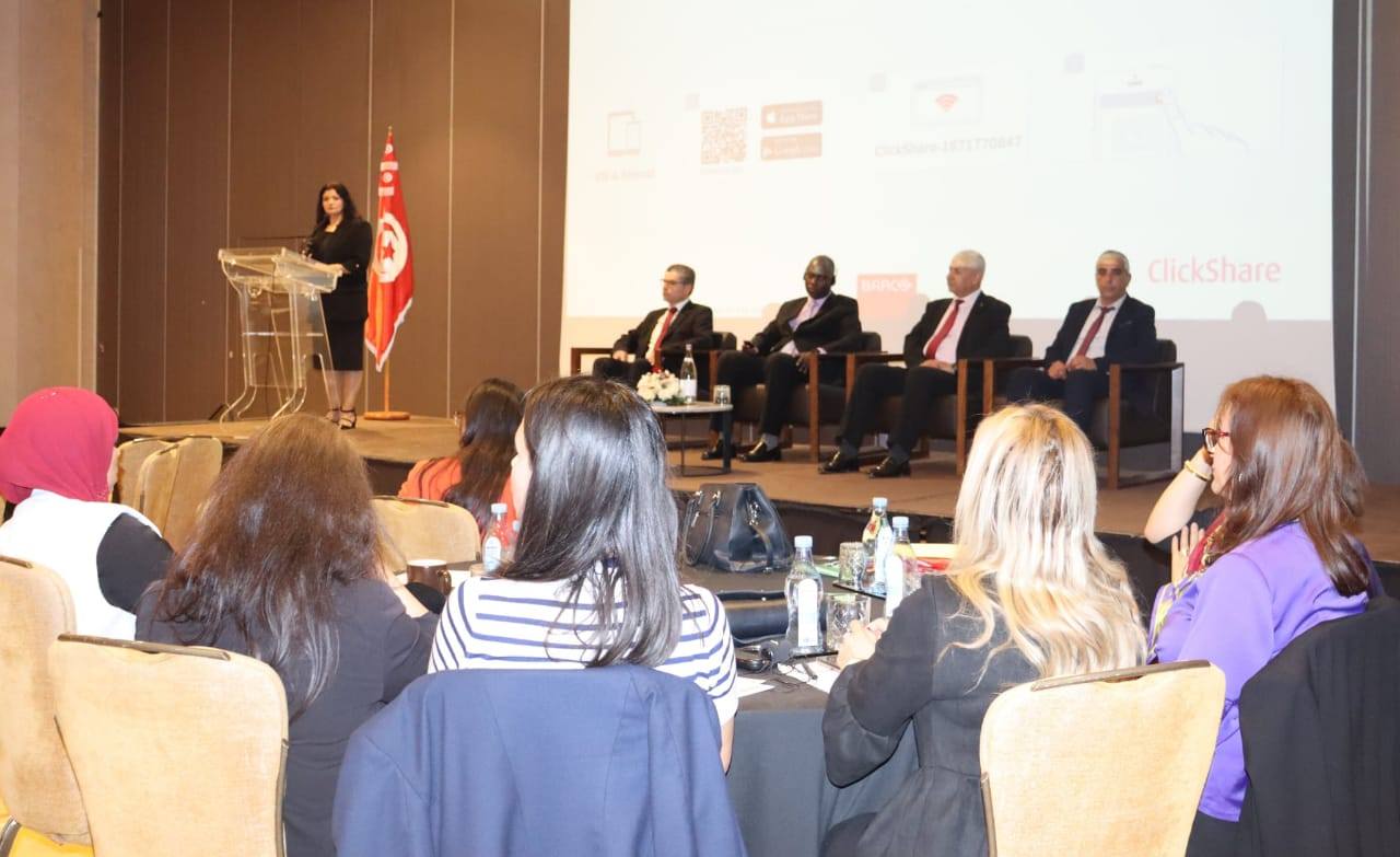 وزير التجارة يشرف على فعاليات اختتام الملتقى الاقليمي لدعم قدرات أجهزة المنافسة في تونس