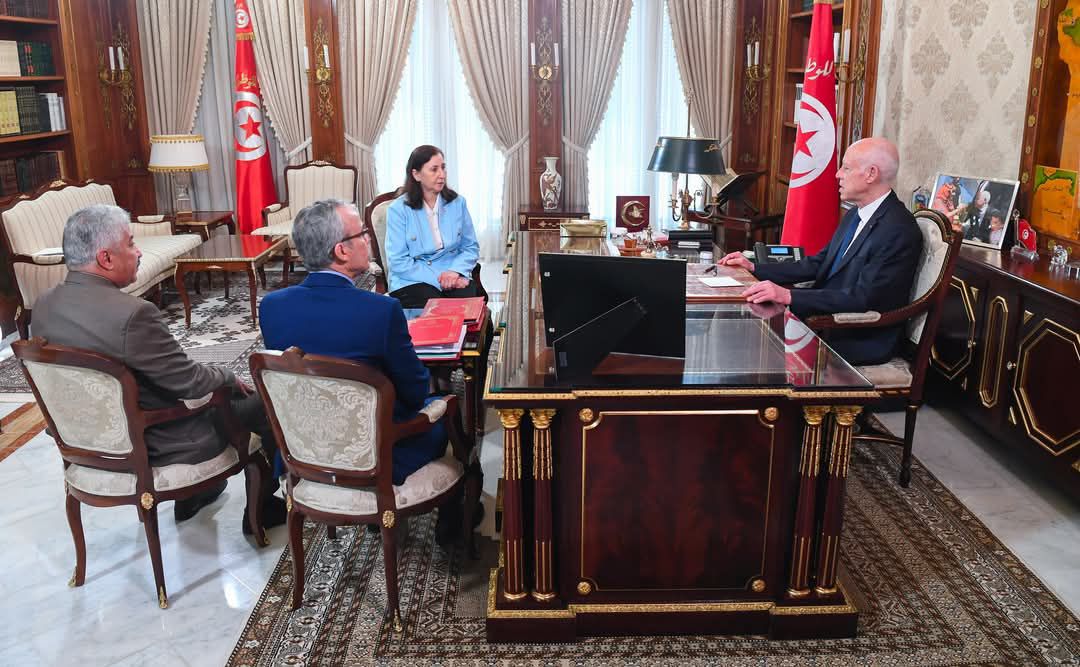 رئيس الدولة: الشغل ليس مجرد شعار بل يجب أن يجد طريقه إلى التجسيم بمقابل منصف وعادل