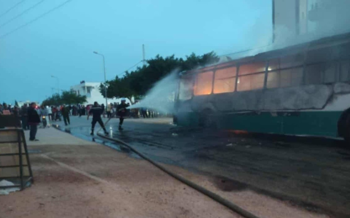 احتراق حافلة تابعة لـلشركة الجهوية للنقل بصفاقس دون تسجيل خسائر بشرية 