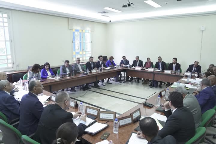 ممثلون عن وزارة الداخلية يؤكدون في جلسة استماع لهم بالبرلمان، على المسؤولية المشتركة لتطوير العمل البلدي 