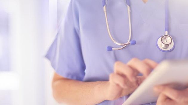 بمناسبة اليوم العالمي للممرض: رئيس جمعية علوم التمريض يطالب ببعث عمادة وضبط قانون أساسي خاص بالممرض