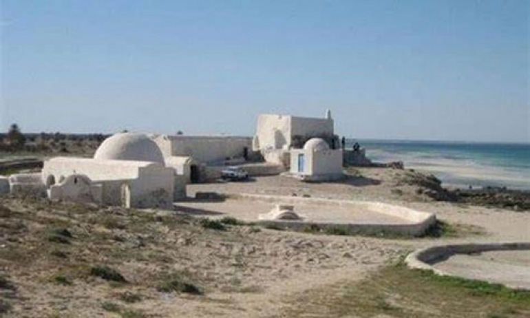 جربة: تدخلات بجامع سيدي جمور لترميمه وتدعيم أسسه