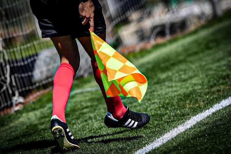 كأس إفريقيا للأمم تحت 20 عاما : الحكم المساعد التونسي أحمد الذويوي ضمن طاقم تحكيم مباراة نصف النهائي 