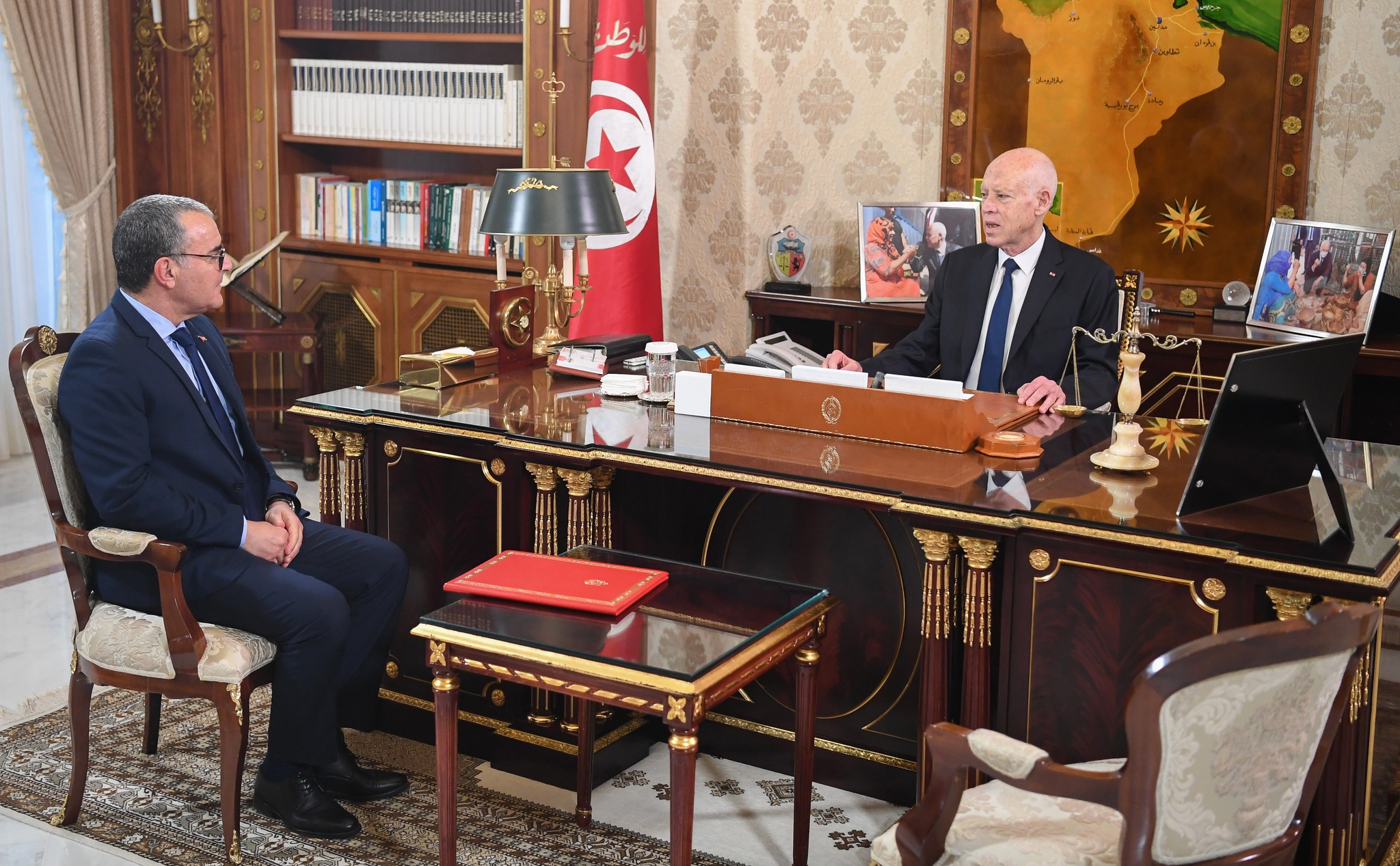 مشاريع مخططات التنمية محور لقاء رئيس الجمهورية بوزير الاقتصاد والتخطيط