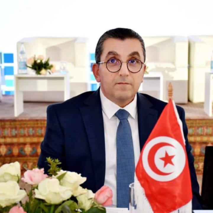 السجل الوطني للمؤسسات  يتحصل على جائزة شرفية خلال قمة "الشرق الاوسط وشمال افريقيا للرقمنة 2025 " 