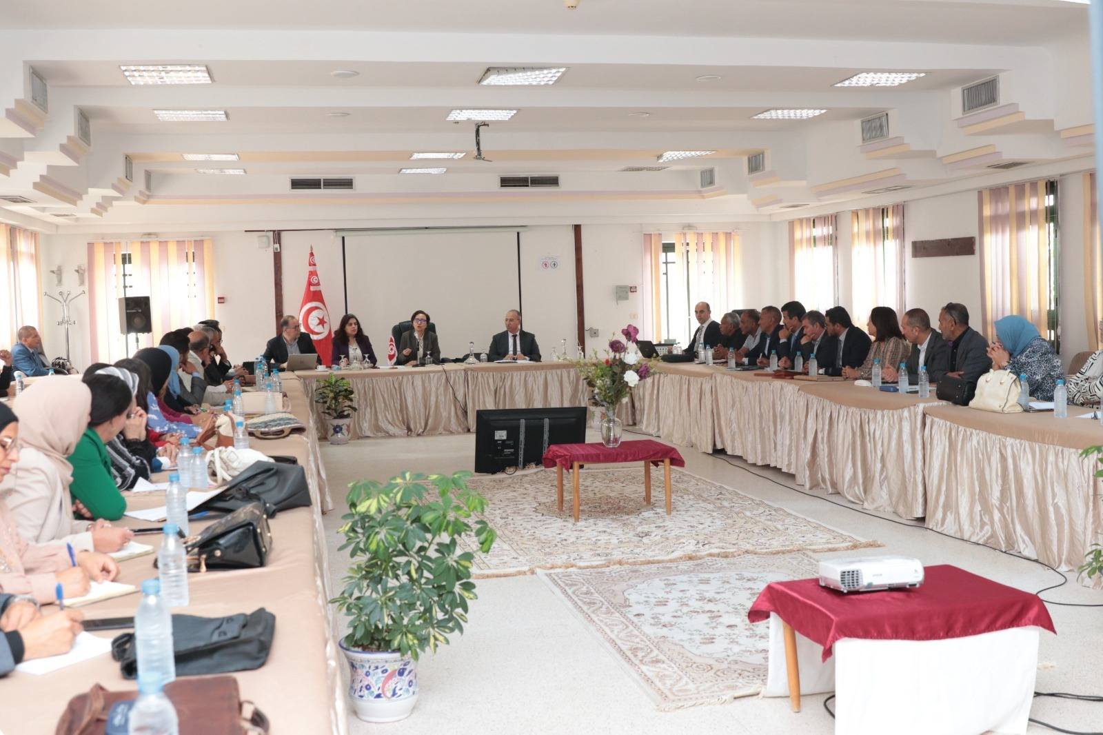 وزيرة الأسرة تُشرف على ملتقى مديري المراكز المندمجة للشباب والطفولة