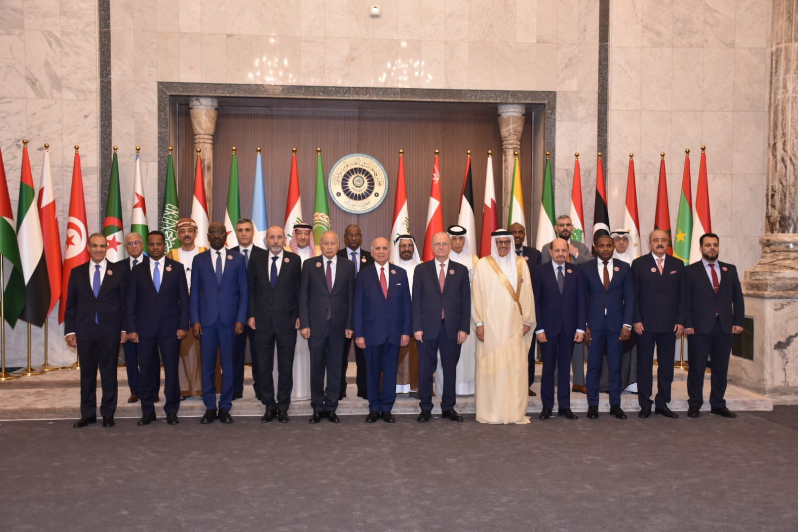 وزير الخارجية يشارك في اجتماع وزراء الخارجية التحضيري  للقمة العربية المقررة ببغداد