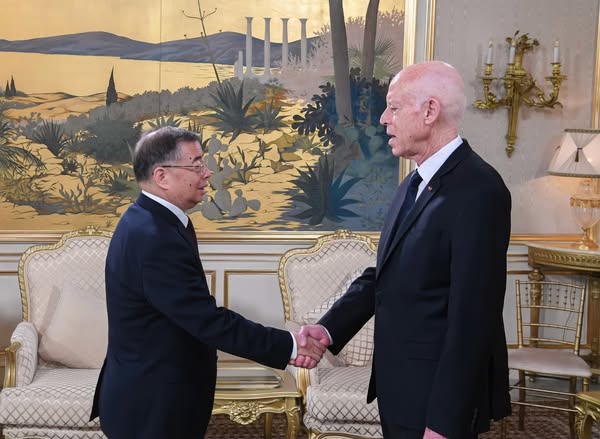 رئيس الدّولة يدعــو إلى ضرورة العمل من أجل إرساء نظام اقتصادي عالمي جديد أكثر عدالة وإنصافا