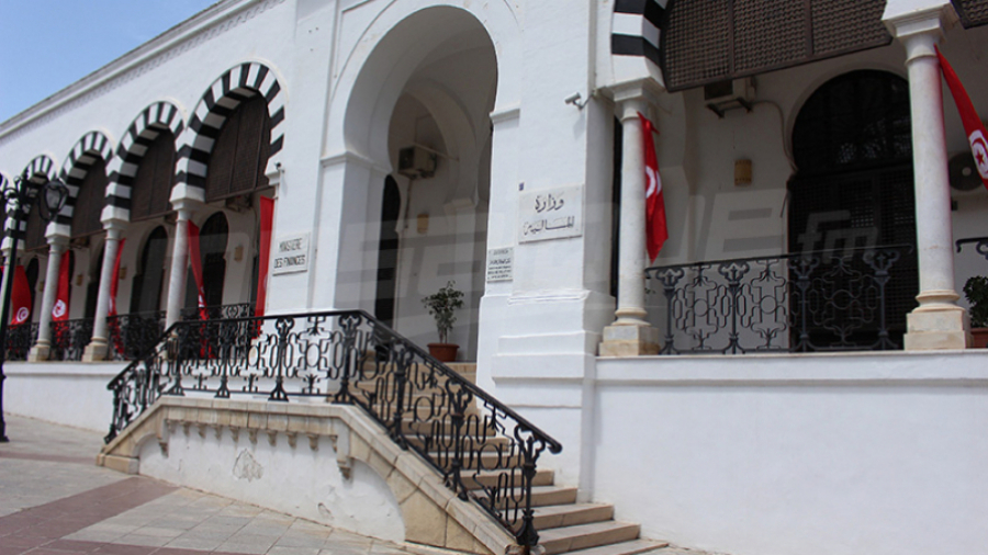 وزارة المالية: التونسيون المقيمون بالخارج غير مطالبين بإيداع تصاريحهم الجبائية بتونس بعنوان مداخيلهم المحقّقة بالخارج