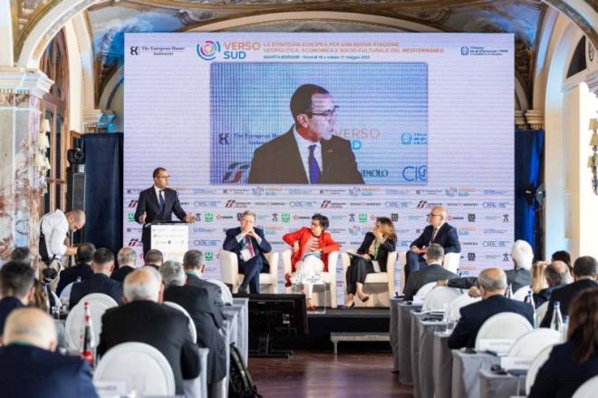 كاتب الدولة المكلف بالإنتقال الطاقي: الإنتقال الطاقي لن ينجح إلا من خلال دعم الشراكة المتوسطية التي أصبحت ضرورة ملحة