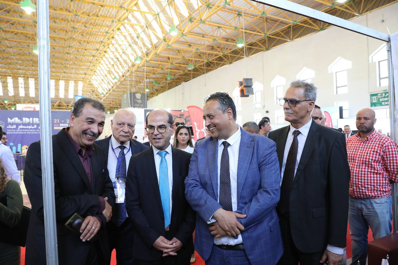 وزير التجهيز والإسكان يفتتح فعاليات الدورة 18 للصالون المتوسطي للبناء  MEDIBAT بصفاقس