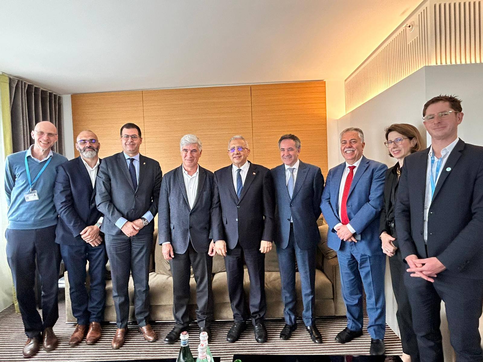 وزير الصحة يُروج للتعاون ولمؤتمر ’’الصحة الواحدة’’ المقرر انعقاده بتونس جوان المقبل