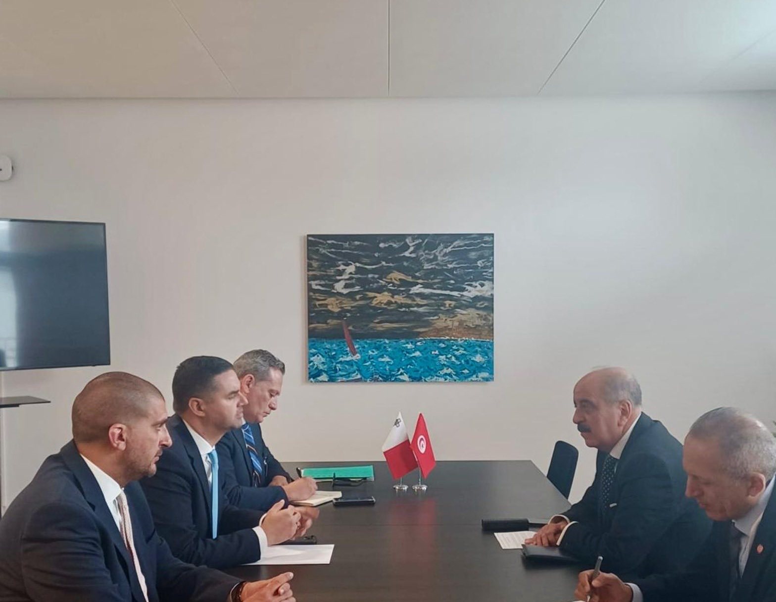 وزير الشؤون الخارجية يجري عديد المشاورات مع رؤساء الوفود حول التعاون المشترك وحشد الجهود للقضية الفلسطينية