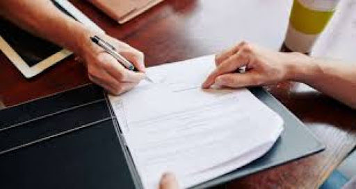 خبير في قانون الشغل: قانون تنظيم عقود الشغل ومنع المناولة يمنح مرونة هامة للمؤجرين