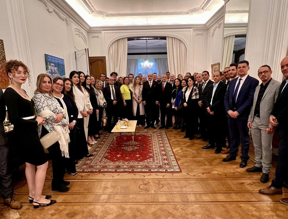 وزير الشؤون الخارجية يلتقي بعدد من أبناء الجالية التونسية المقيمة ببلجيكيا ولكسمبورغ