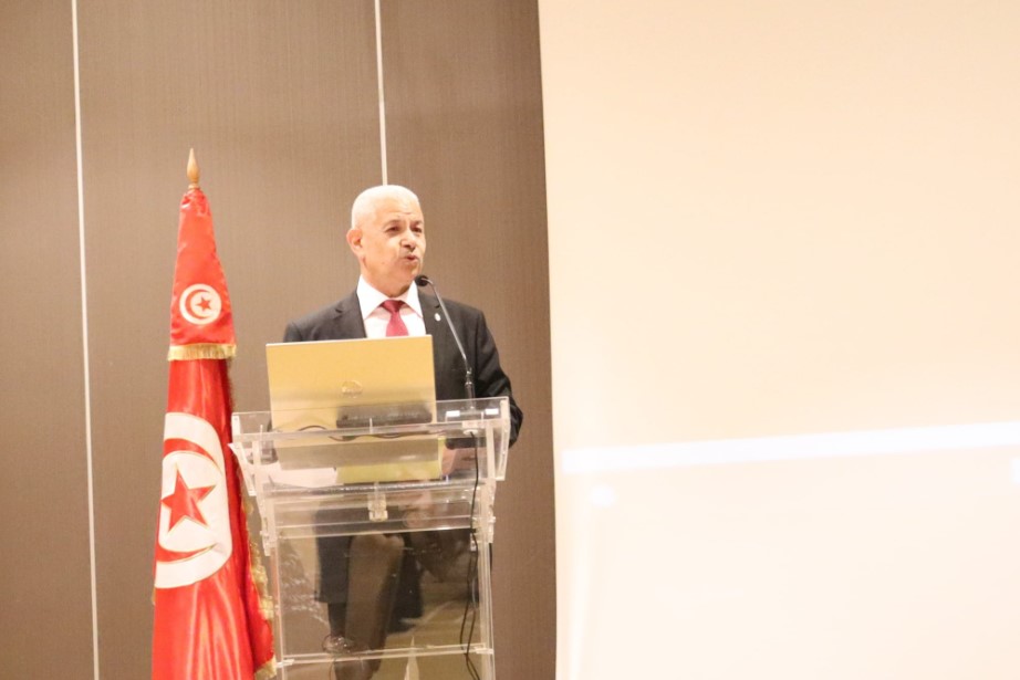 وزير التجارة يُعاين استعدادات شركة اللحوم لتركيز نقطة بيع الأضاحي بالميزان