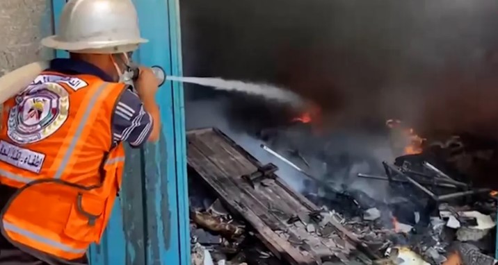 أثناء عملها: طبيبة فلسطينية تستقبل أطفالها الـ9 شهداء