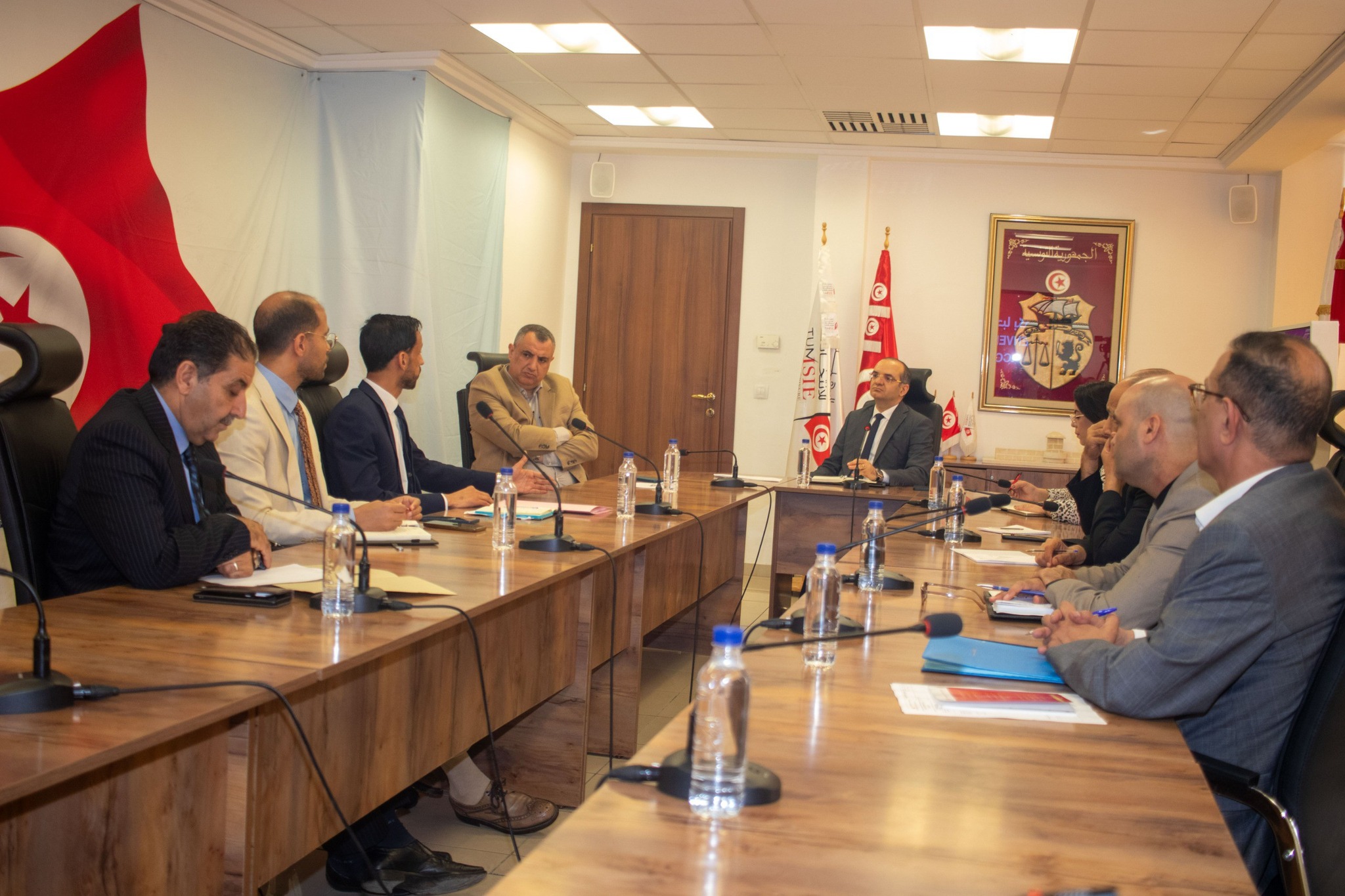 غرة جوان قرعة التناوب على عضوية المجالس الجهوية و رئاستها و رئاسة المجالس المحليةبكافة الولايات 