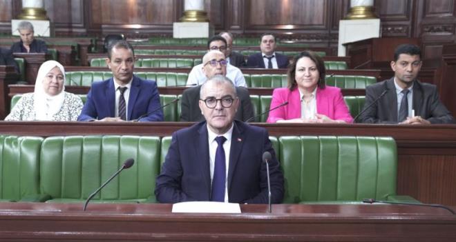 وزير الاقتصاد يؤكد ان نسبة النمو للثلاثي الاول من العام الجاري ايجابية لكن يتعين دفعها اكثر لبلوغ 2ر3 بالمائة المرسومة لسنة 2025