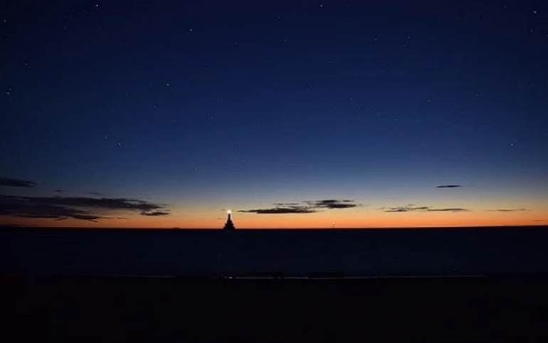 طقس صاف الى قليل السحب هذه الليلة بأغلب الجهات